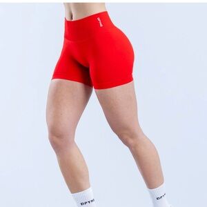 DFYNE Defy 4.5 shorts Lava red!